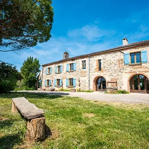Et Table D'hôtes - Les Jardins De La Longagne Couette-café